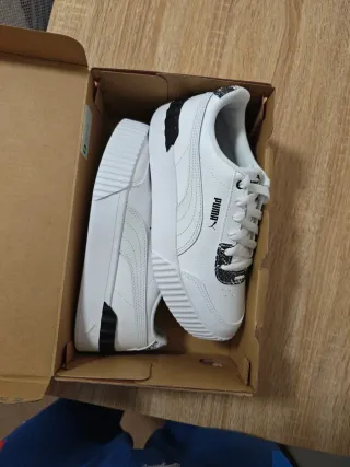 Sneakers Puma Donna Taglia 38.5 Nuove