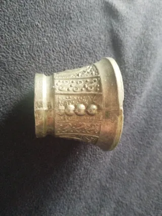 Almirez antiguo de bronce