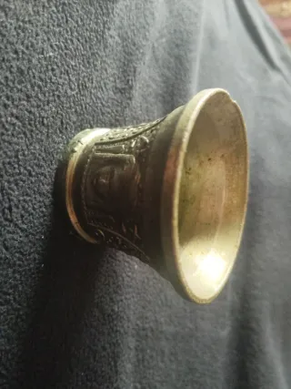 Almirez antiguo de bronce