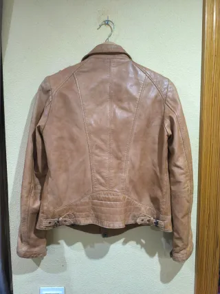 Cazadora Stradivarius Cuero sintético Marrón