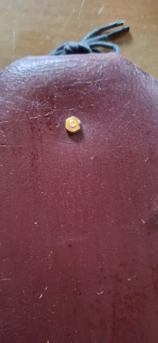 Cornice in cuoio ricurvo vintage