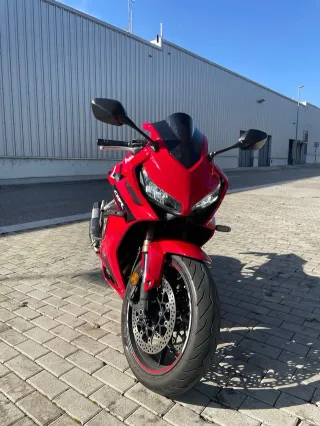 Honda CBR650R 2021