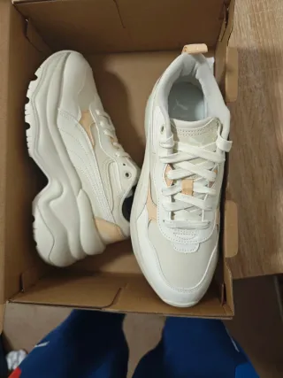 Sneakers Puma Beige/Bianche Taglia 40 Nuove