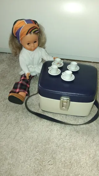 Set da tè in porcellana per Nancy