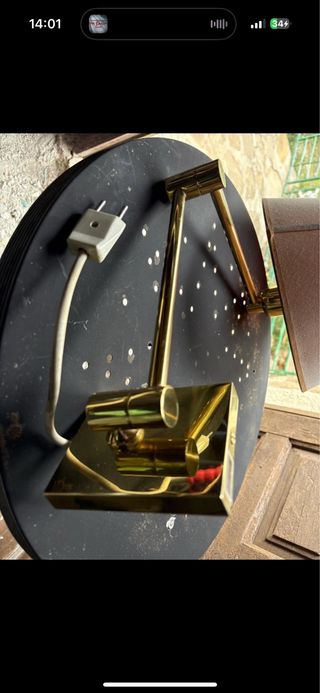 Lámpara flexo de mesa articulada