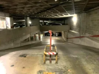 Plaza de parking amplia en venta Hospitalet