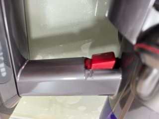 Aspirapolvere Dyson V10