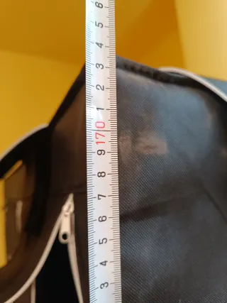 Guardaroba in tessuto e metallo nero/grigio