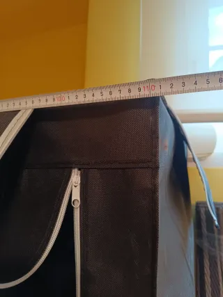 Guardaroba in tessuto e metallo nero/grigio