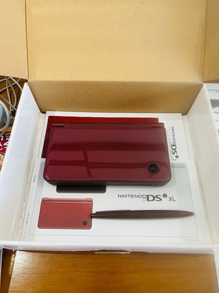 Nintendo DS i XL Roja + Accesorios