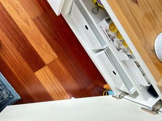 Mobile TV Ikea in legno e plastica