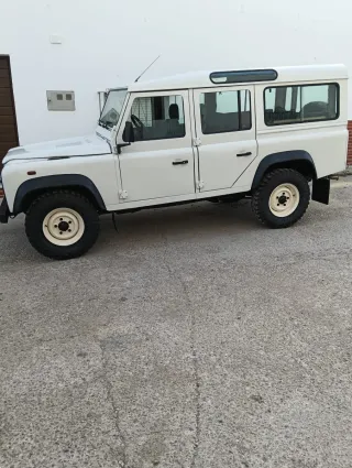 Land Rover Defender 2001