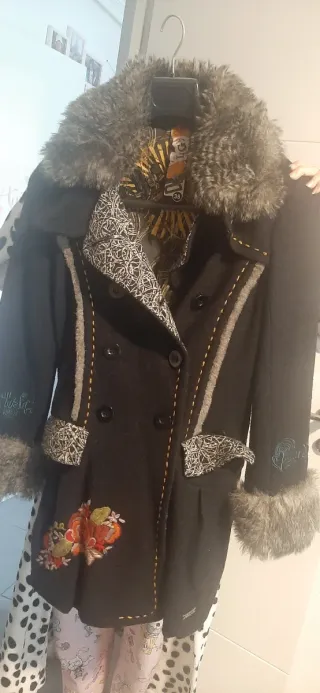 Abrigo Desigual Negro Multicolor