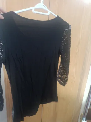 Camiseta AMISU encaje negro talla M