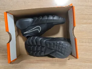 Nike Sneakers Taglia 29.5 Nuove