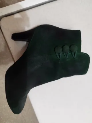 Botines verdes de tacón