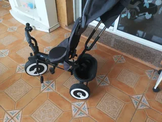 Triciclo infantil gris