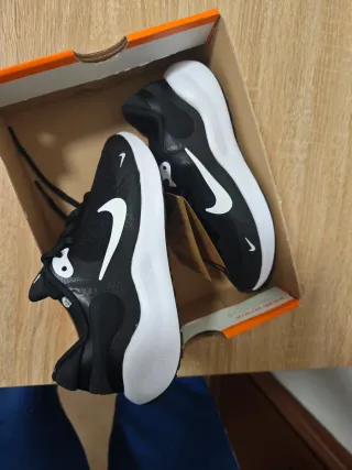 Nike Sneakers Taglia 33.5 Nuove