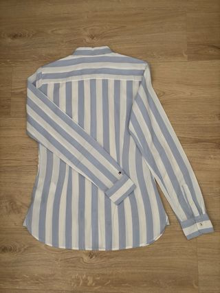 Camisa Tommy Hilfiger rayas azul y blanco