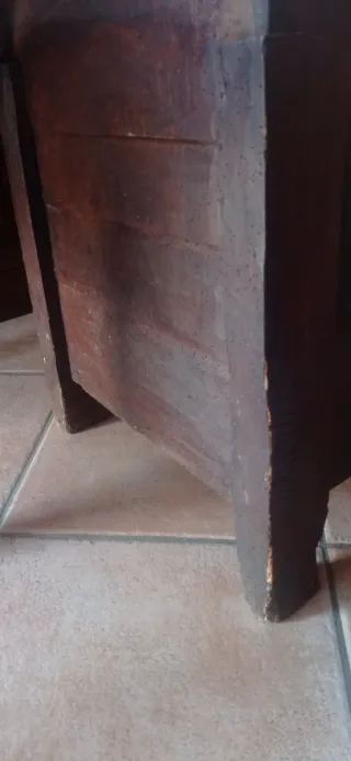 Baule in legno con intarsi