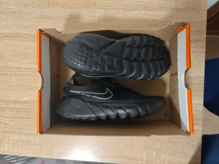 Nike Sneakers Taglia 37.5 Nuove