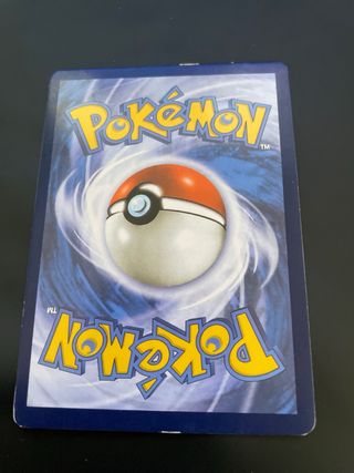 Carta Pokémon Rayquaza VMAX (E218/203) Español