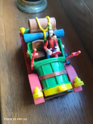 Macchina di Pluto giocattolo