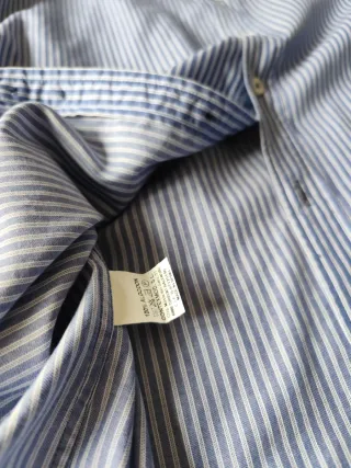 Camisa de Rayas Azules y Blancas de Aqua & Cotton