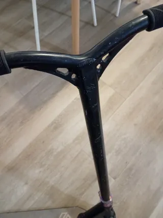 Patinete de trucos negro