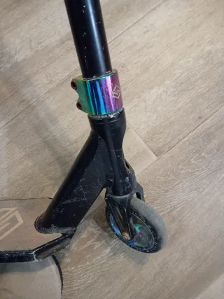 Patinete de trucos negro