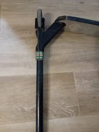 Patinete de trucos negro