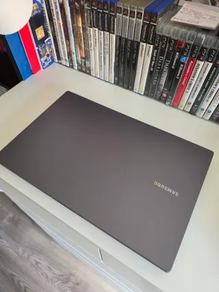 Samsung Galaxy Book 4 Gris