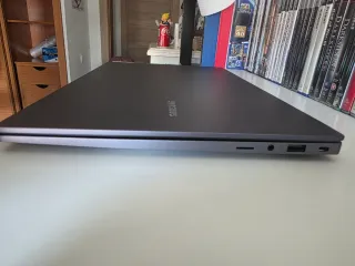 Samsung Galaxy Book 4 Gris