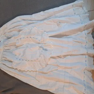 Enaguas de niña con volantes y lazo