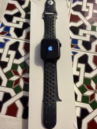 Apple Watch Series 8 41mm Negro