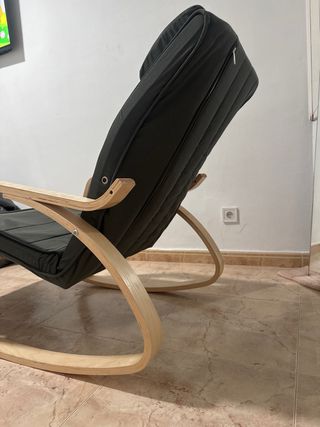 Silla mecedora de madera