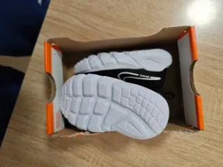 Nike Sneakers Taglia 21 Nuove