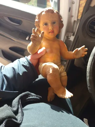 Niño pasta madera ojos vidrio