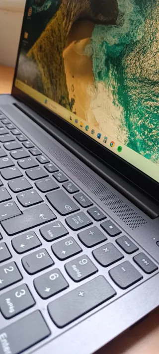Portátil Lenovo IdeaPad
