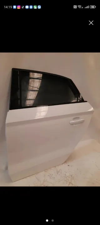 Puerta Audi S Line Blanca tengo las 4 puertas