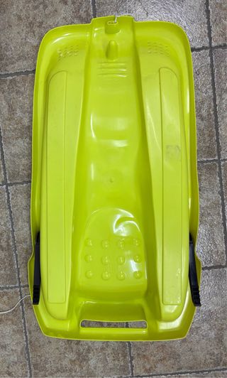 3 Trineos de plástico