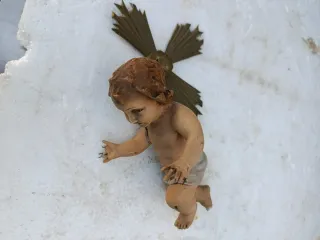 Antiguo Niño Jesús con aureola