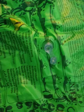 Cocodrilo hinchable para piscina/playa