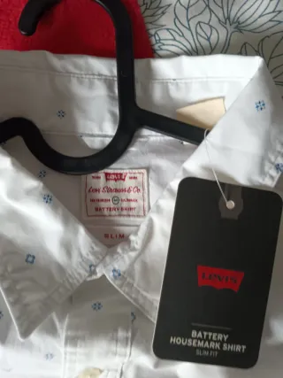 Camisa Levi's Blanca Estampada Talla M