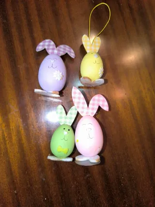 Lote 4 figuras Pascua huevos conejos