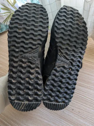 Adidas ZX 750 Negro Dorado