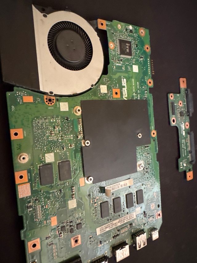 Placa Base Asus F556UJ-XO009T