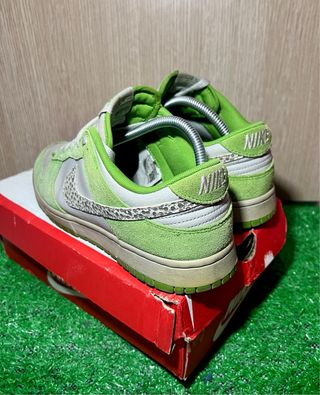 Nike Dunk Low Safari Swoosh Chlorophyll 42,5