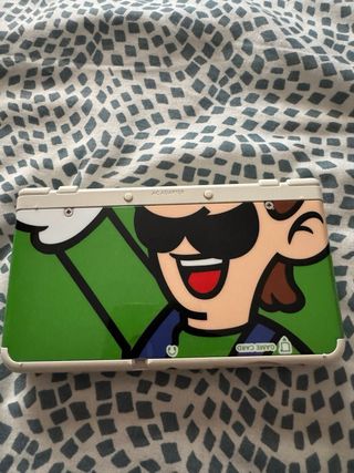 New Nintendo 3DS Edición Luigi