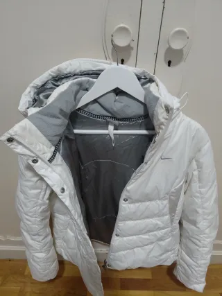 Chaqueta Nike Mujer Blanca y Gris